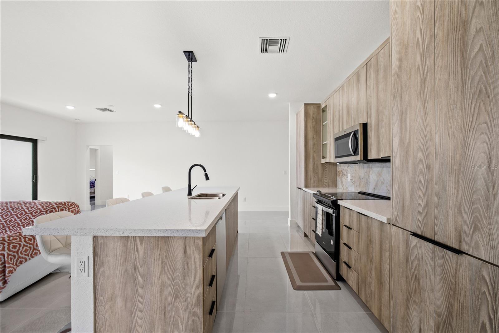 6337 CHORUS DR, MASCOTTE, FL — photo 18