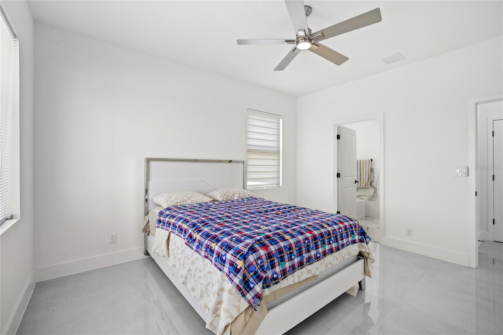 6337 CHORUS DR, MASCOTTE, FL — photo 27