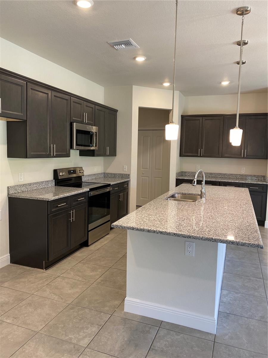 2789 WENONA DR, NORTH PORT, FL — photo 3