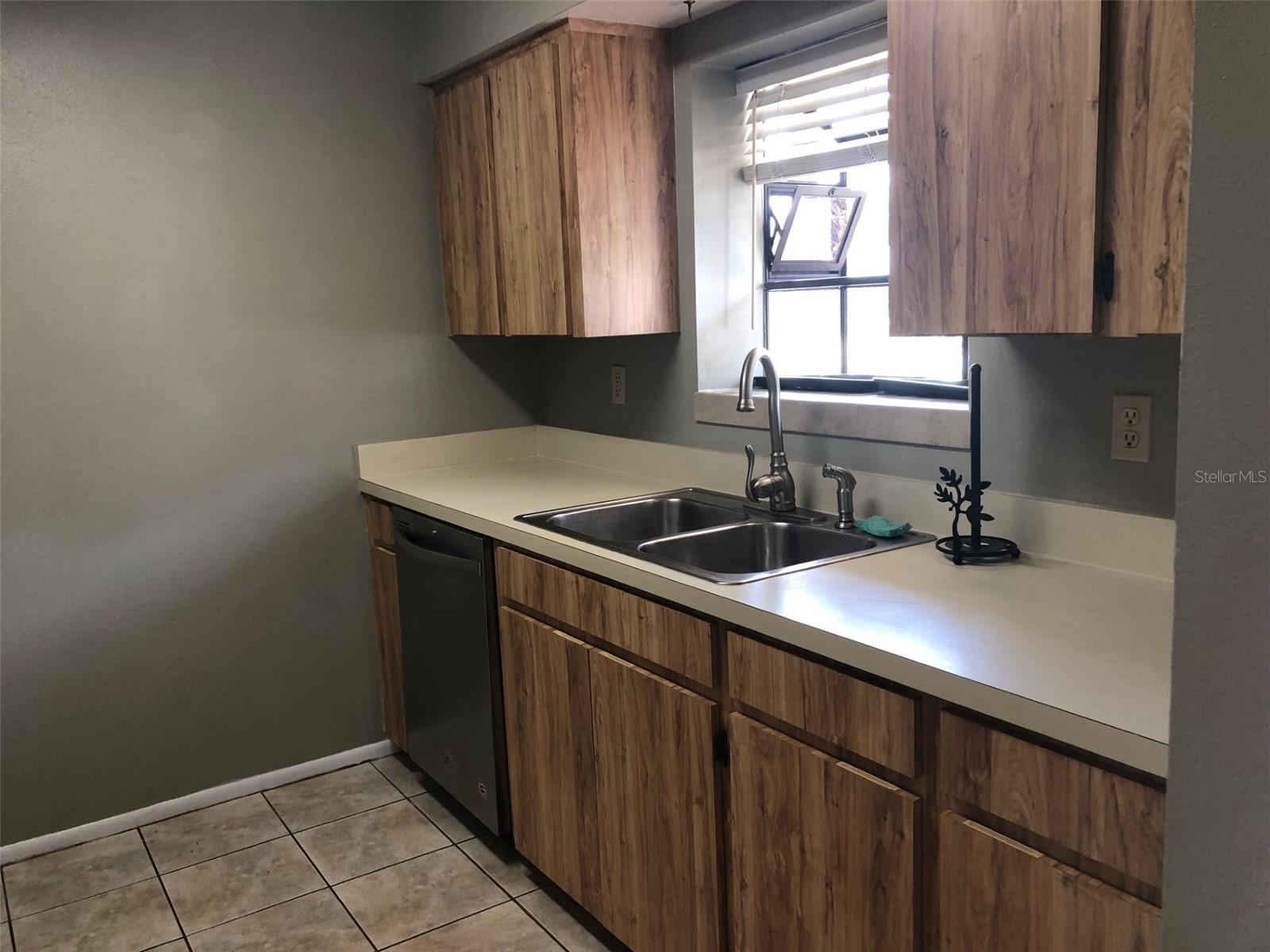 625 E 8TH AVE, MOUNT DORA, FL — photo 9
