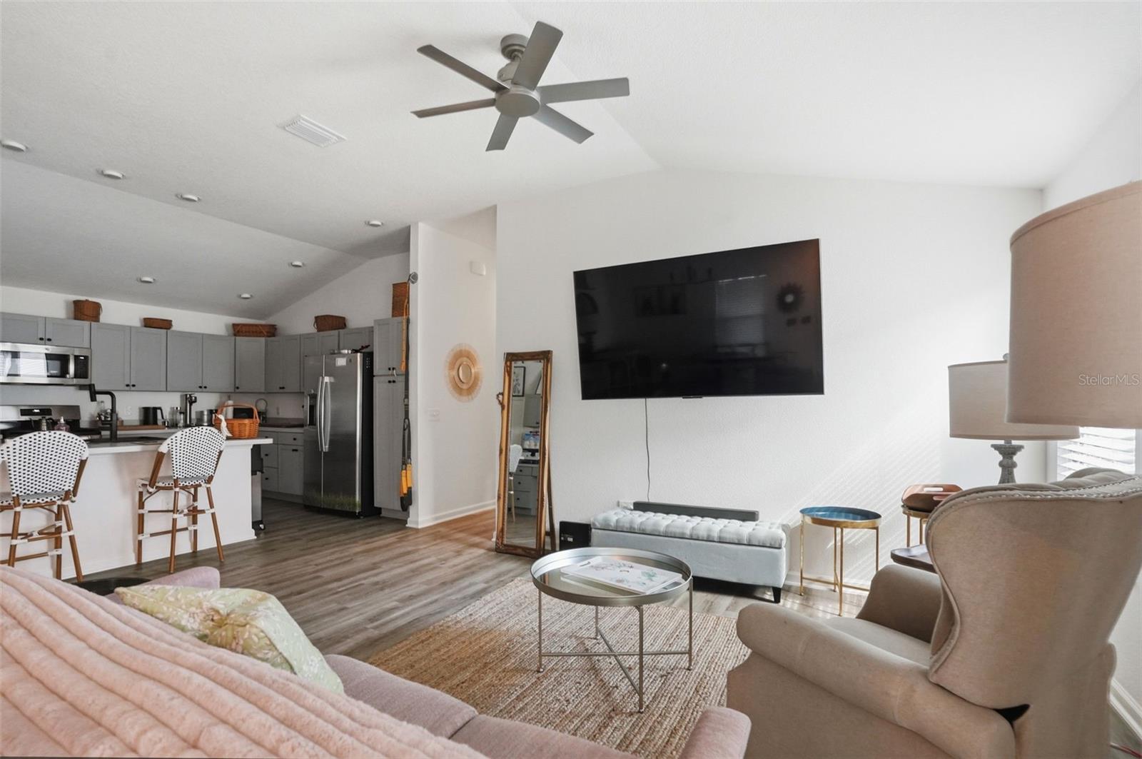 862 SPRING AVE, THE VILLAGES, FL — photo 13