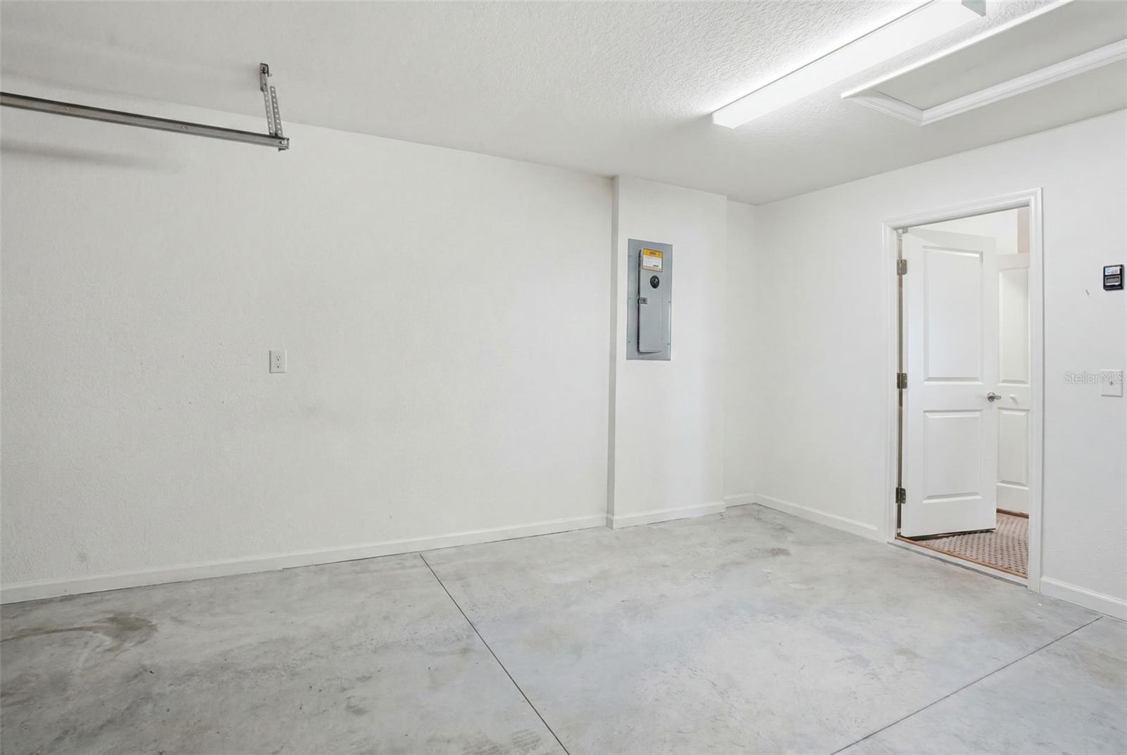 862 SPRING AVE, THE VILLAGES, FL — photo 75