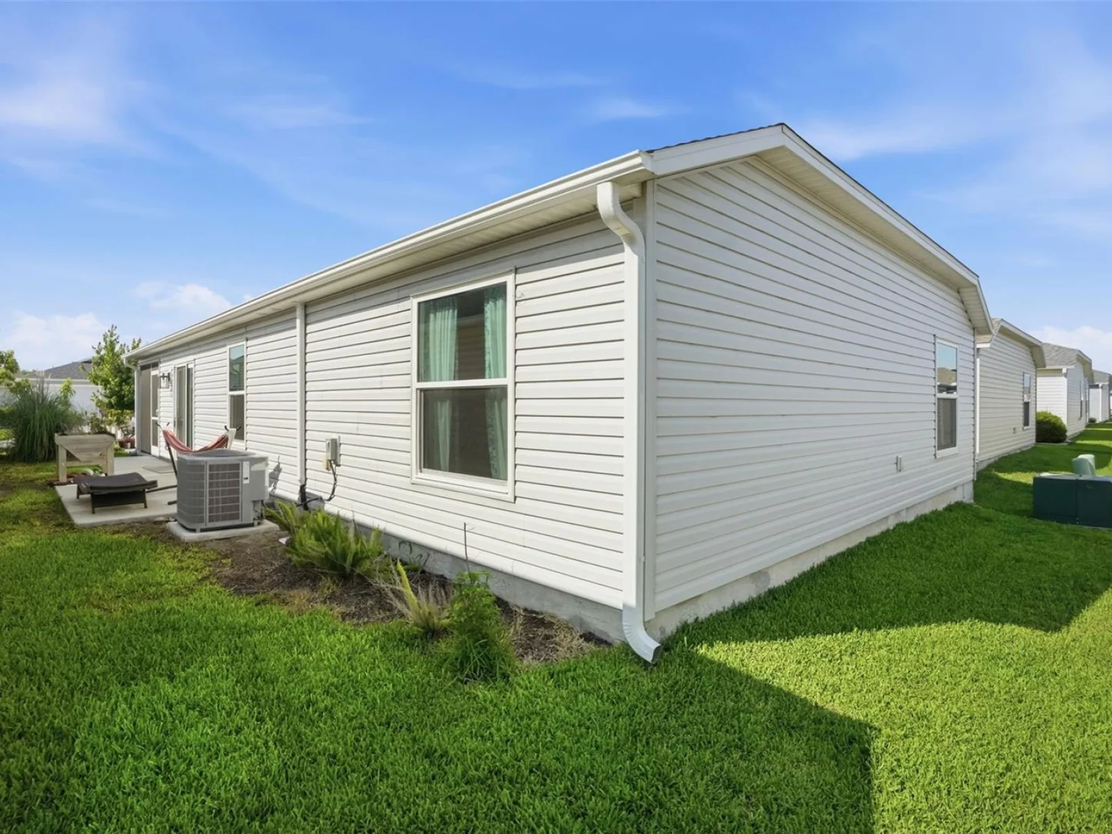 862 SPRING AVE, THE VILLAGES, FL — photo 81