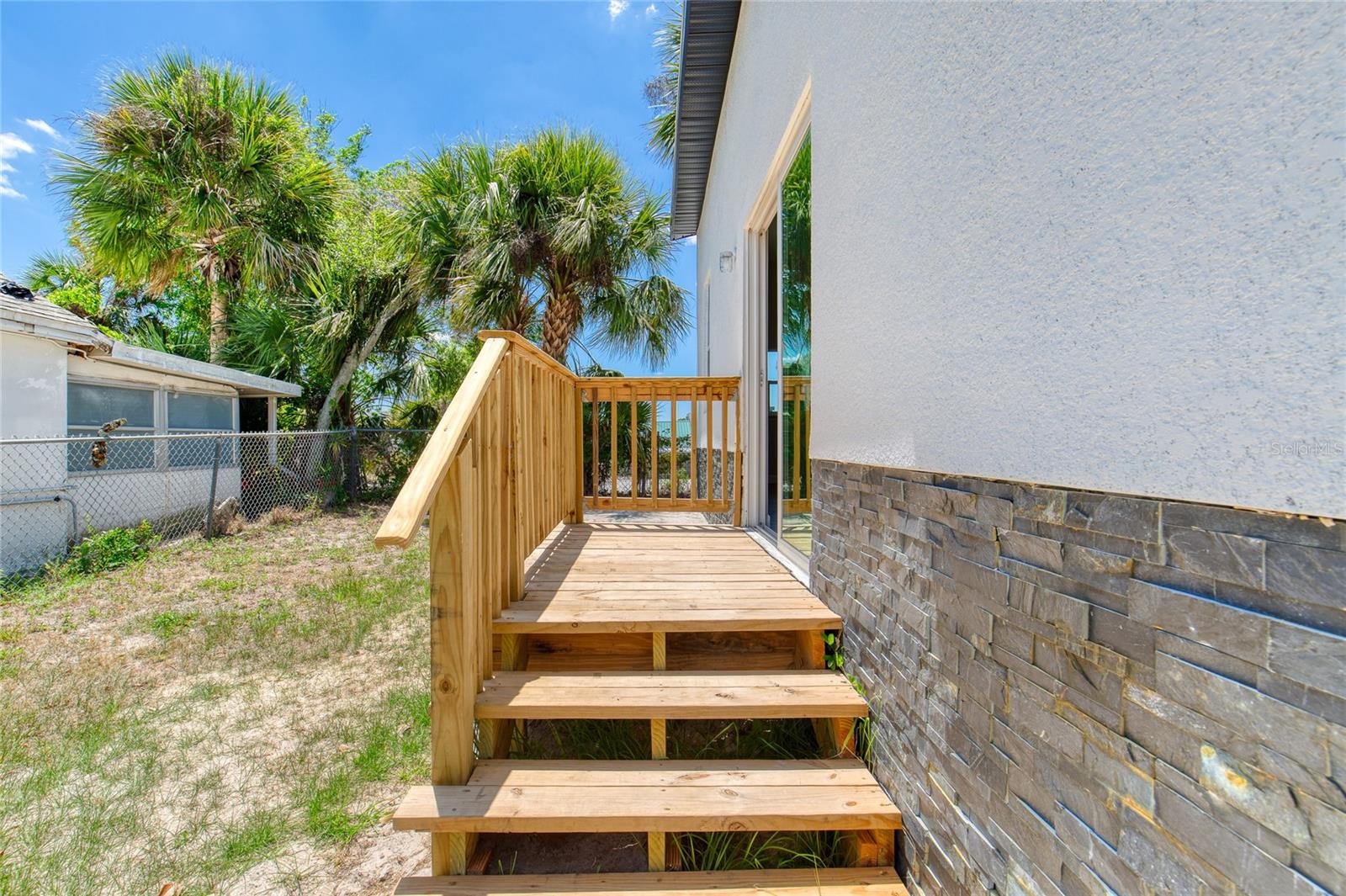 732 AVONDALE AVE, DAYTONA BEACH, FL — photo 32