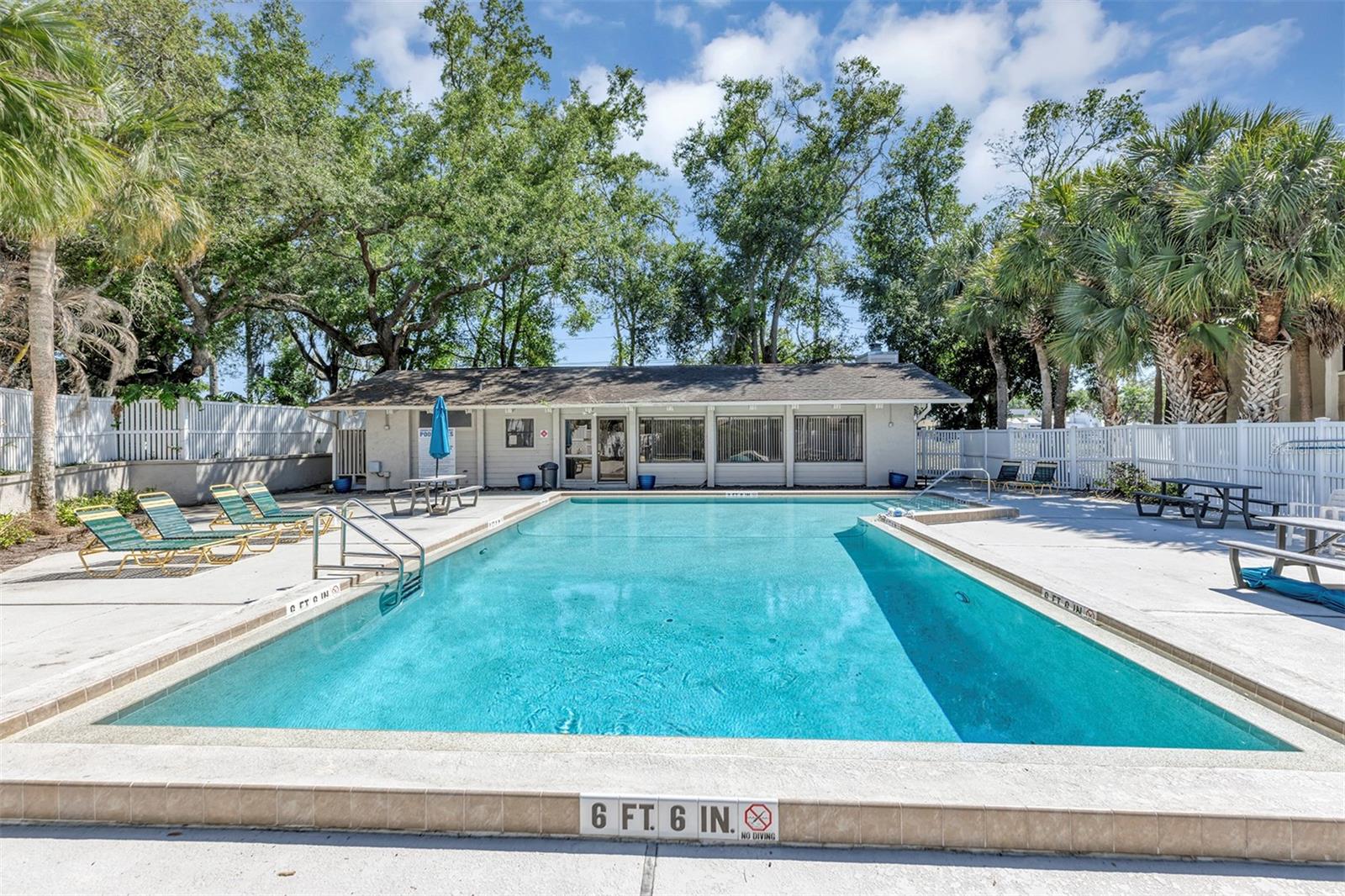 121 CROWN POINT CIR #121, LONGWOOD, FL — photo 42