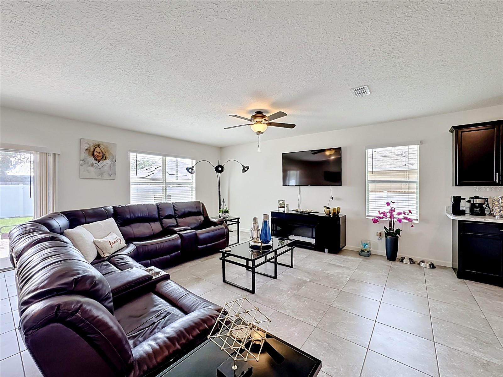 1190 SW BROADVIEW ST, PORT ST LUCIE, FL — photo 3