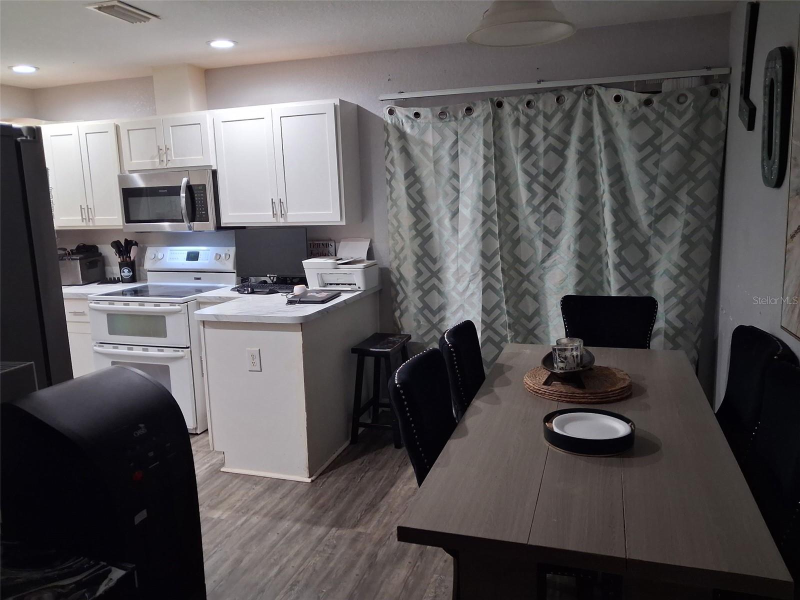 505 HOLT CIR, WINTER HAVEN, FL — photo 2