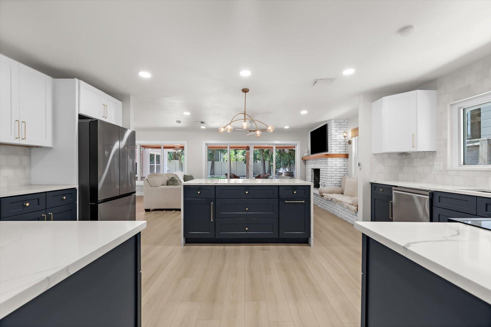 730 BAY ESPLANADE, CLEARWATER BEACH, FL — photo 9