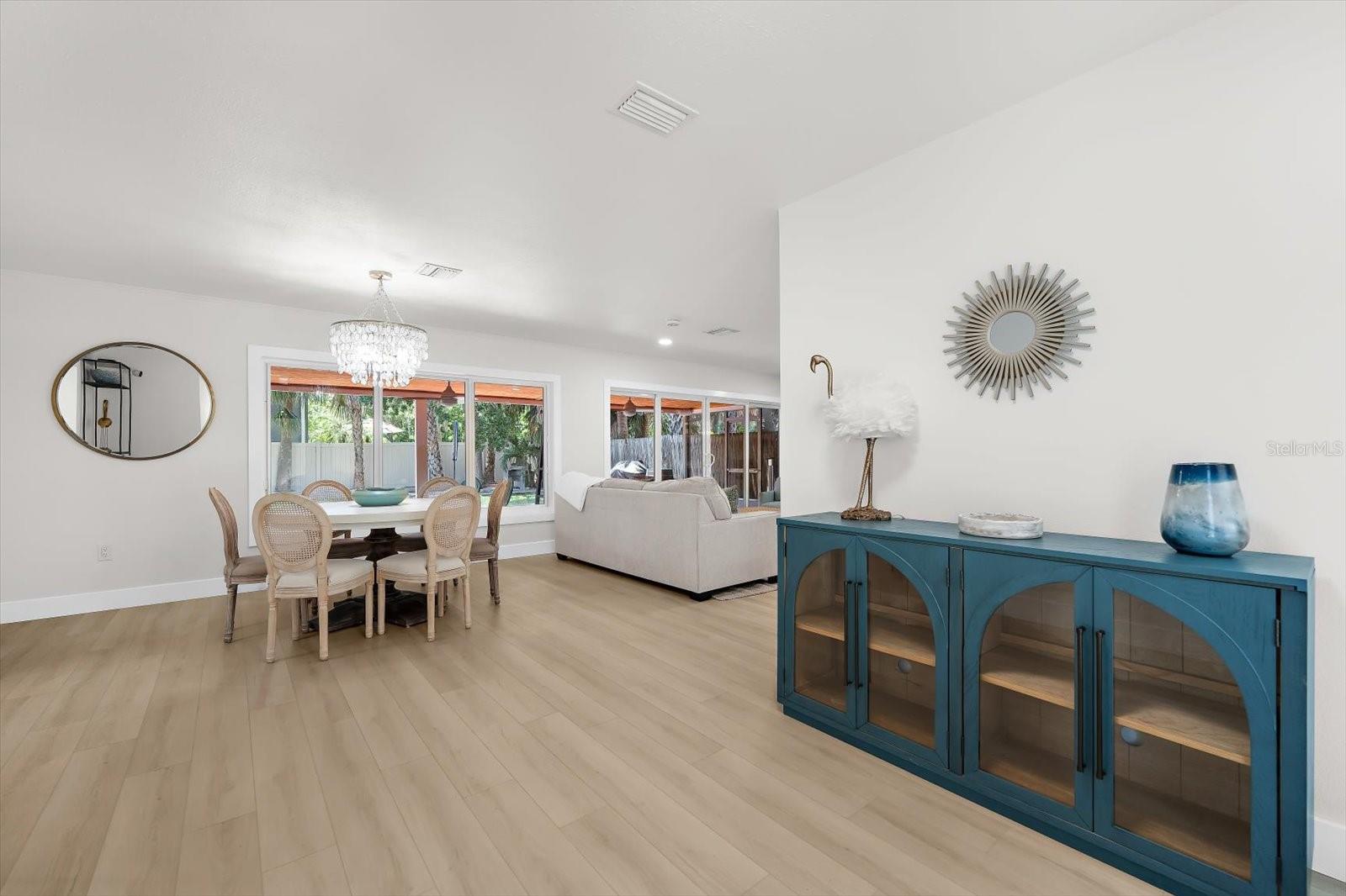 730 BAY ESPLANADE, CLEARWATER BEACH, FL — photo 18