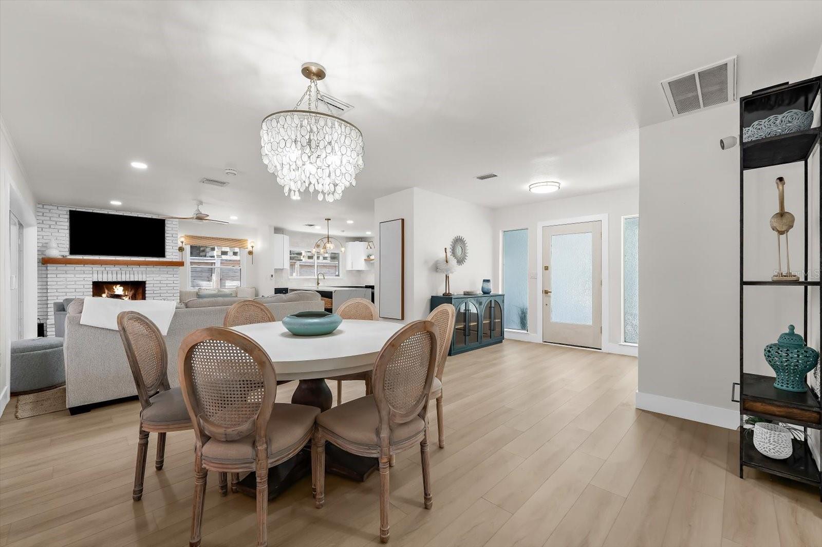 730 BAY ESPLANADE, CLEARWATER BEACH, FL — photo 19