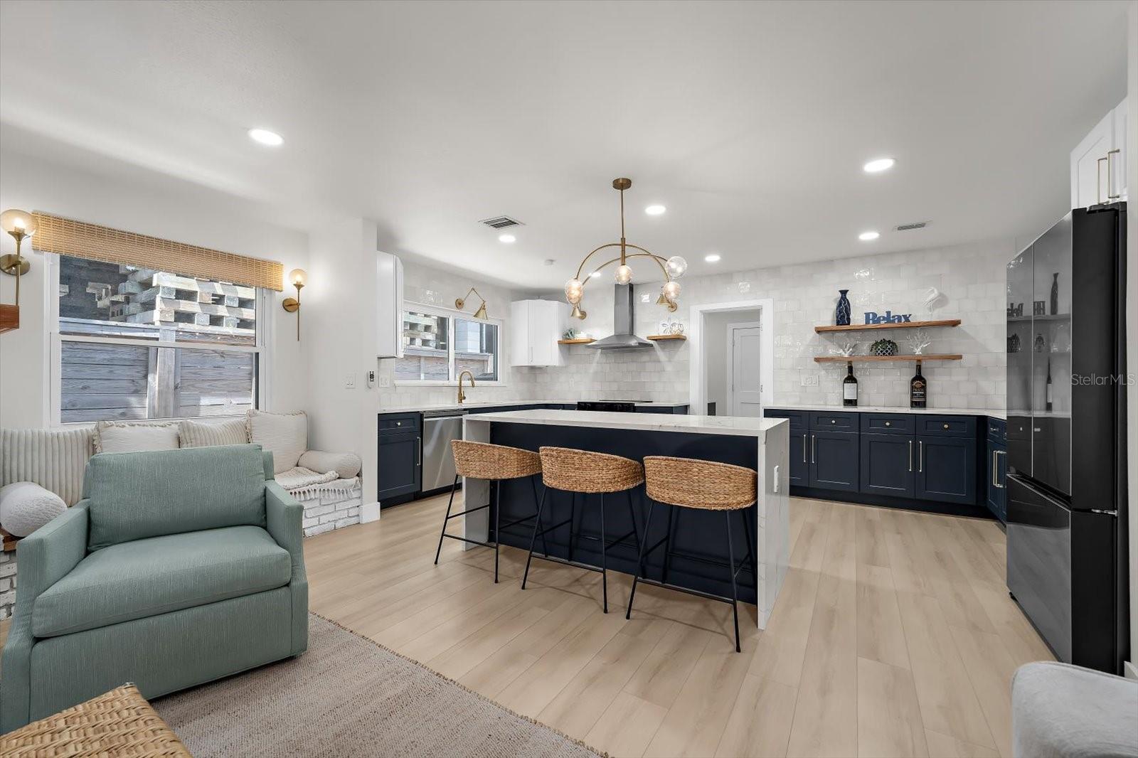 730 BAY ESPLANADE, CLEARWATER BEACH, FL — photo 20