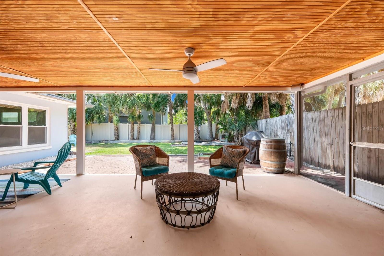 730 BAY ESPLANADE, CLEARWATER BEACH, FL — photo 22