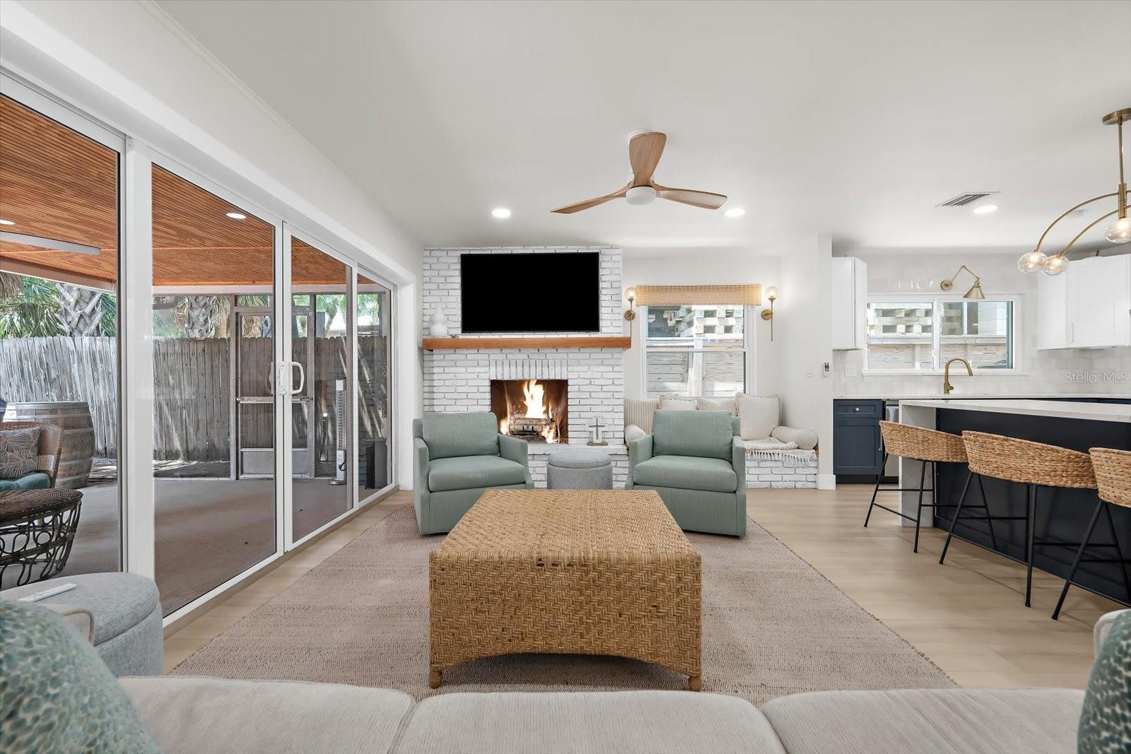 730 BAY ESPLANADE, CLEARWATER BEACH, FL — photo 27