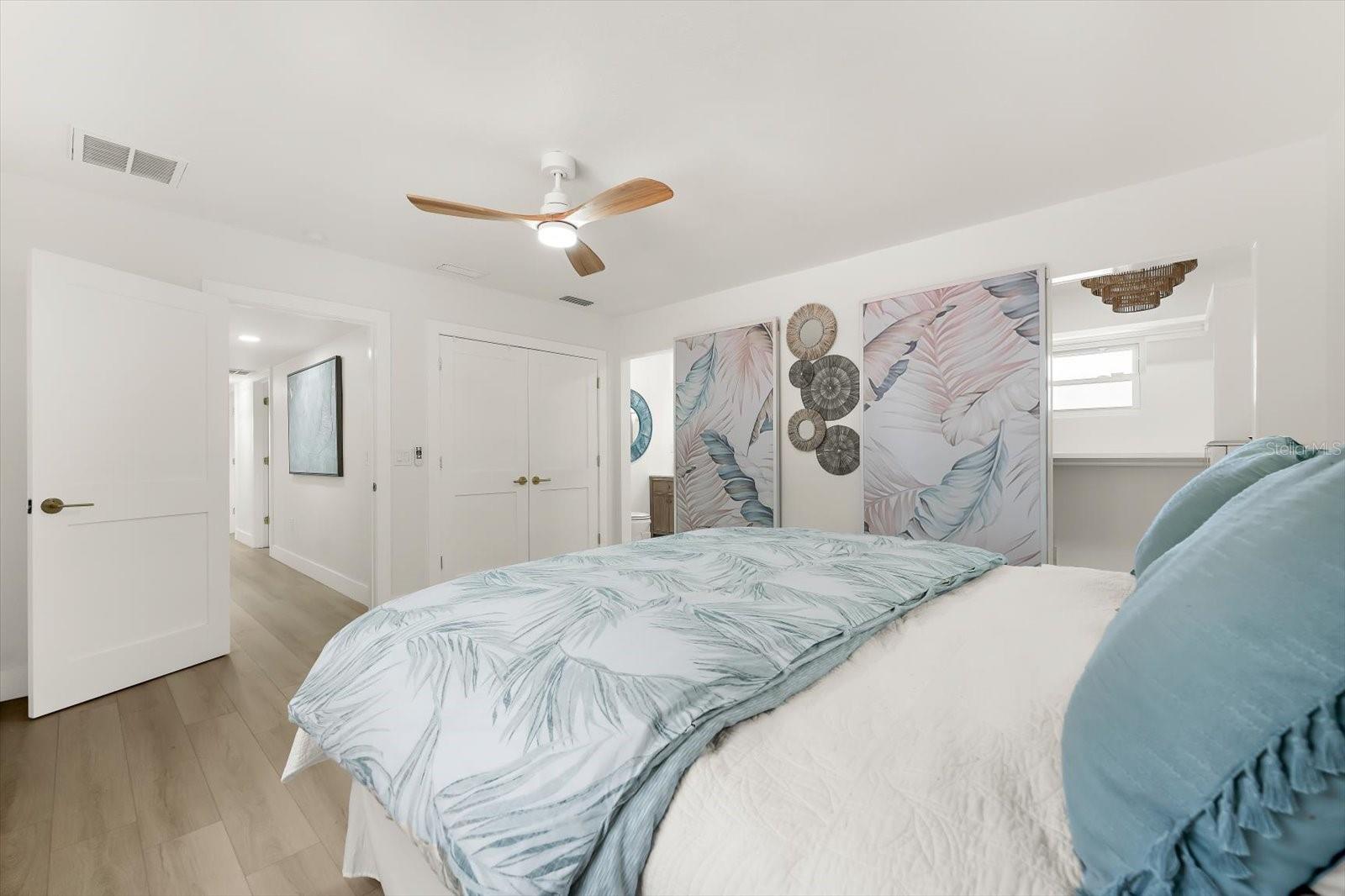 730 BAY ESPLANADE, CLEARWATER BEACH, FL — photo 44