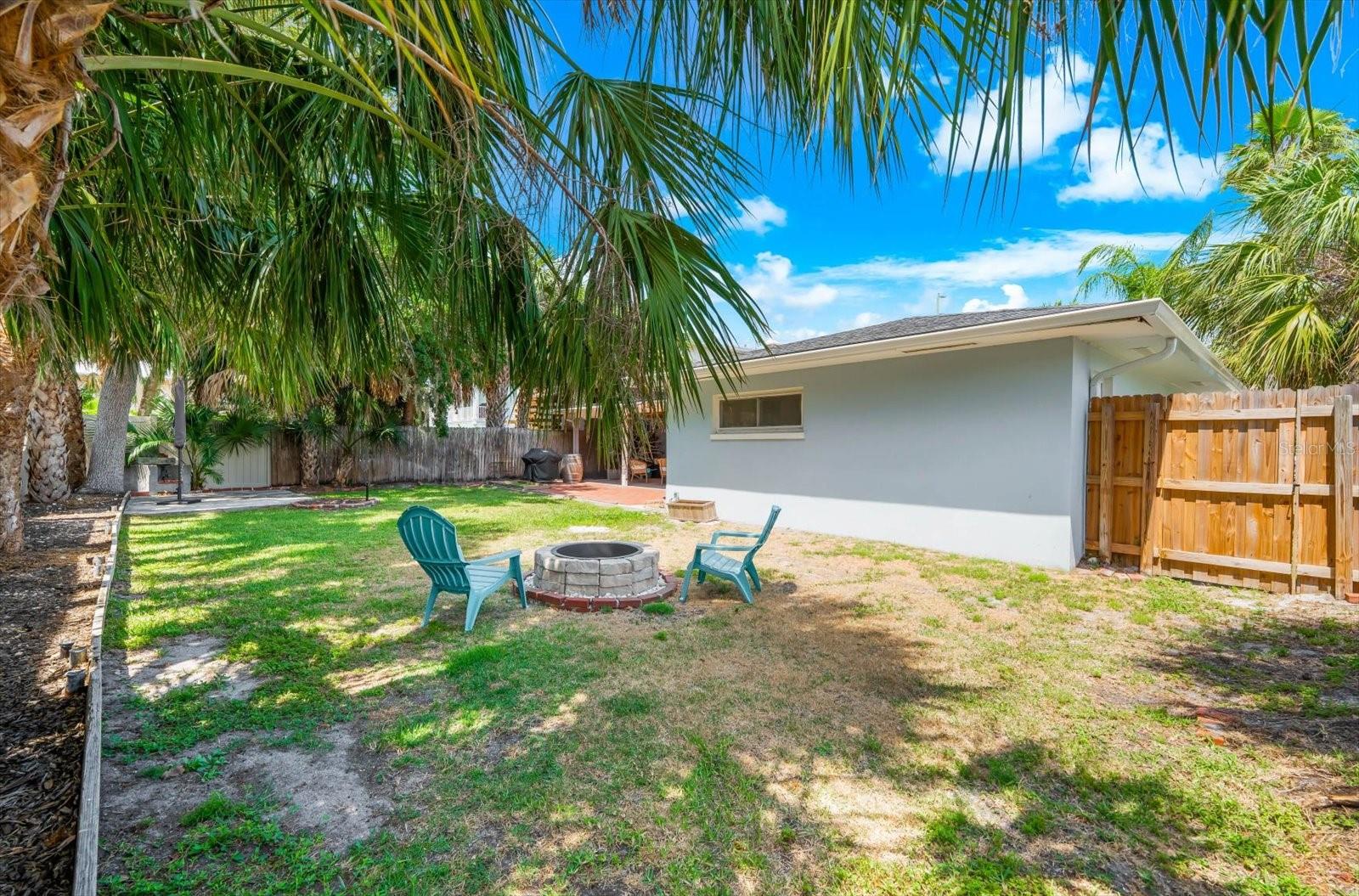 730 BAY ESPLANADE, CLEARWATER BEACH, FL — photo 56