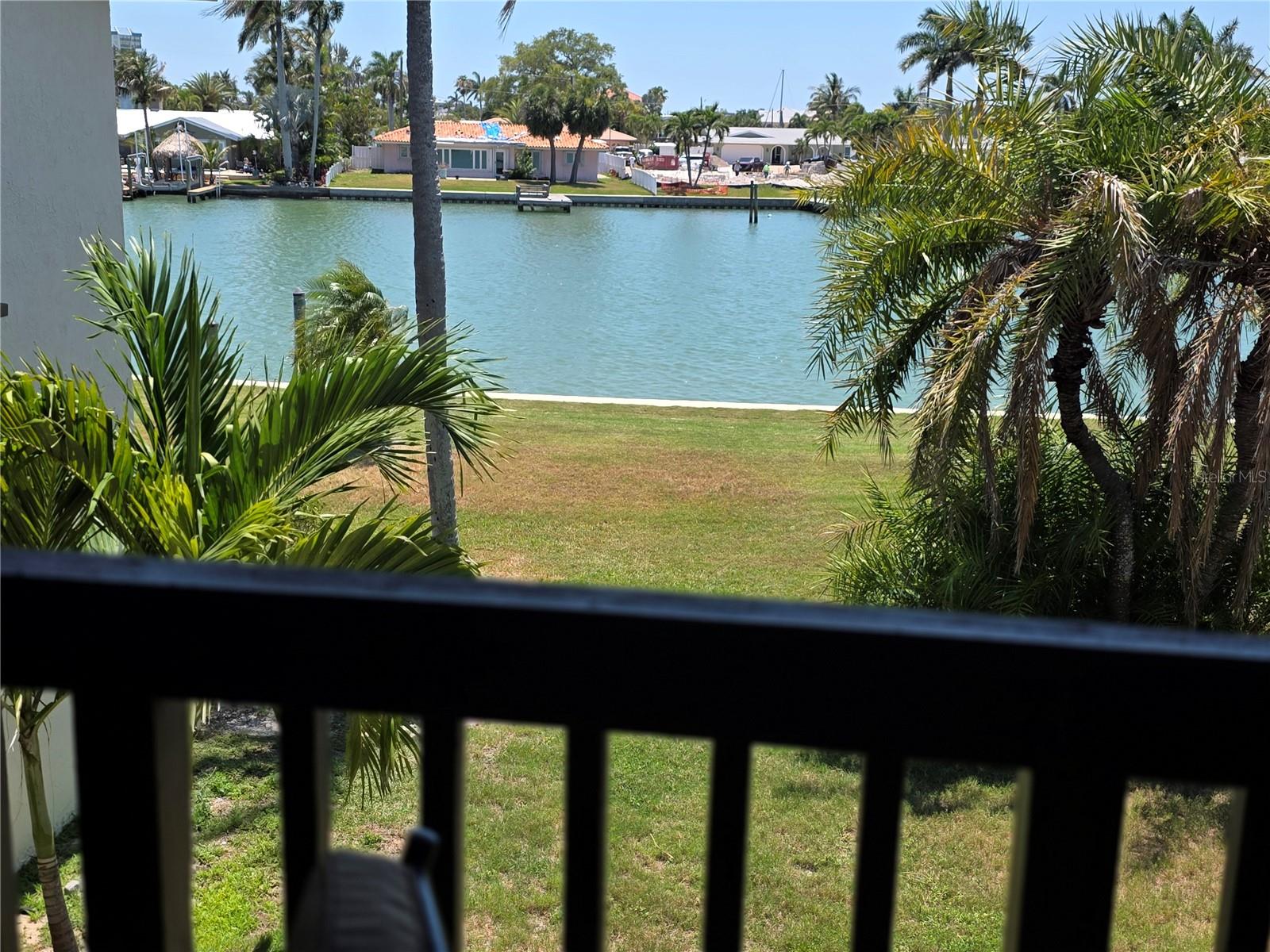 511 PLAZA SEVILLE CT #24, TREASURE ISLAND, FL