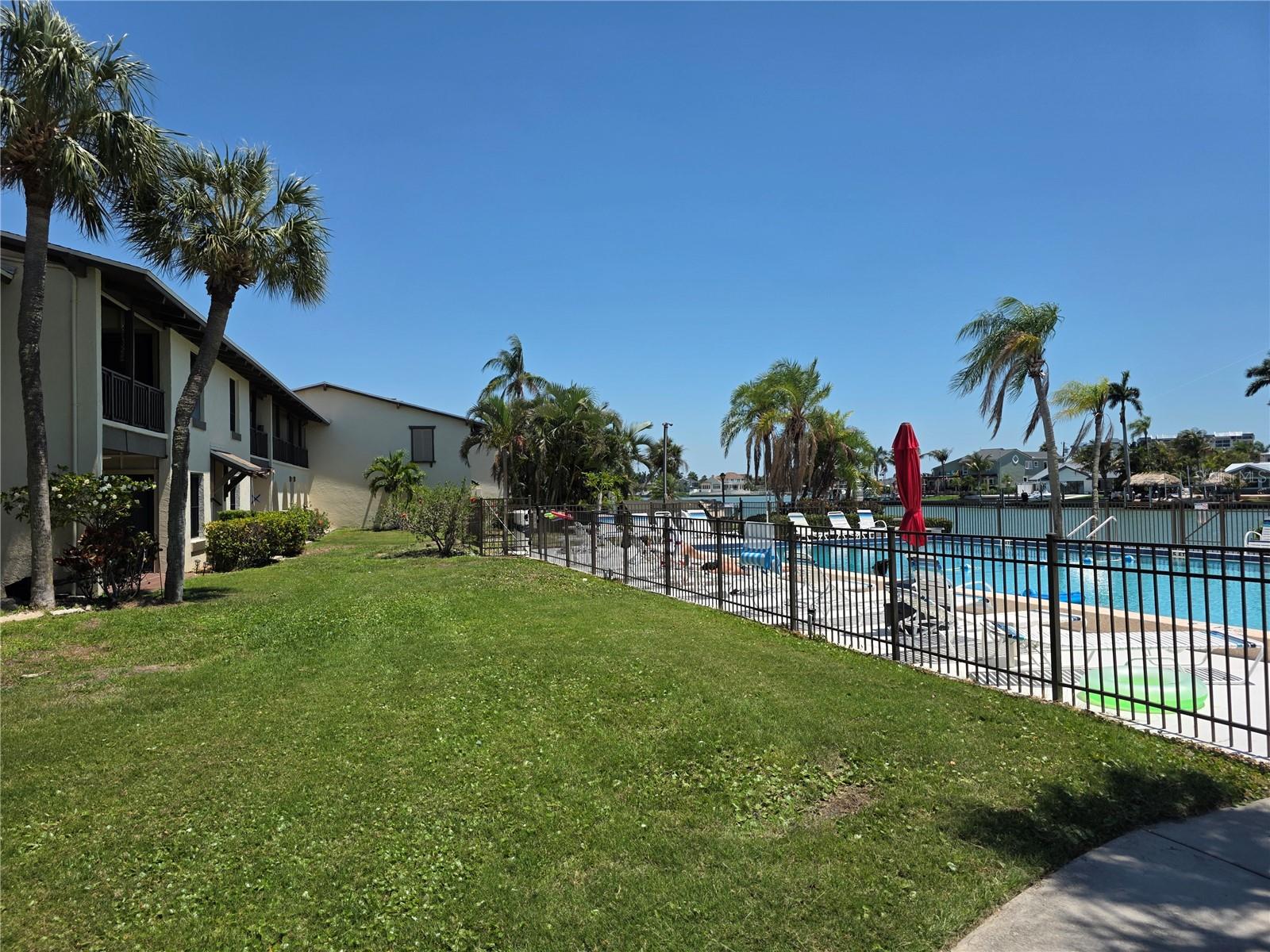 511 PLAZA SEVILLE CT #24, TREASURE ISLAND, FL — photo 7