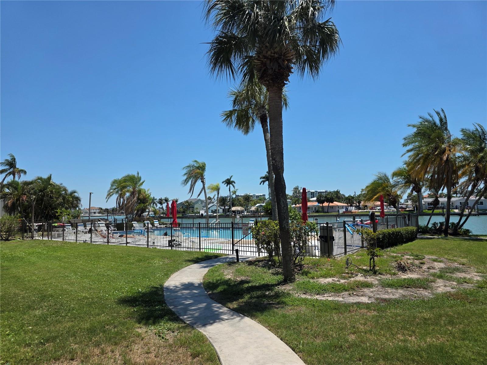 511 PLAZA SEVILLE CT #24, TREASURE ISLAND, FL — photo 8