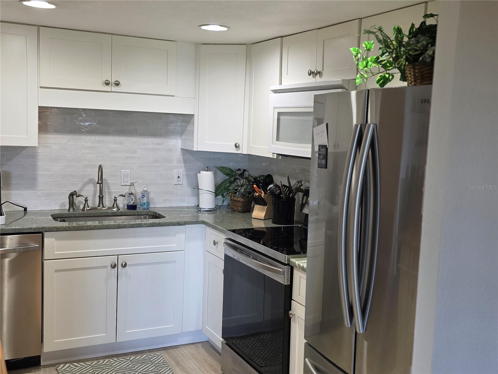 511 PLAZA SEVILLE CT #24, TREASURE ISLAND, FL — photo 16