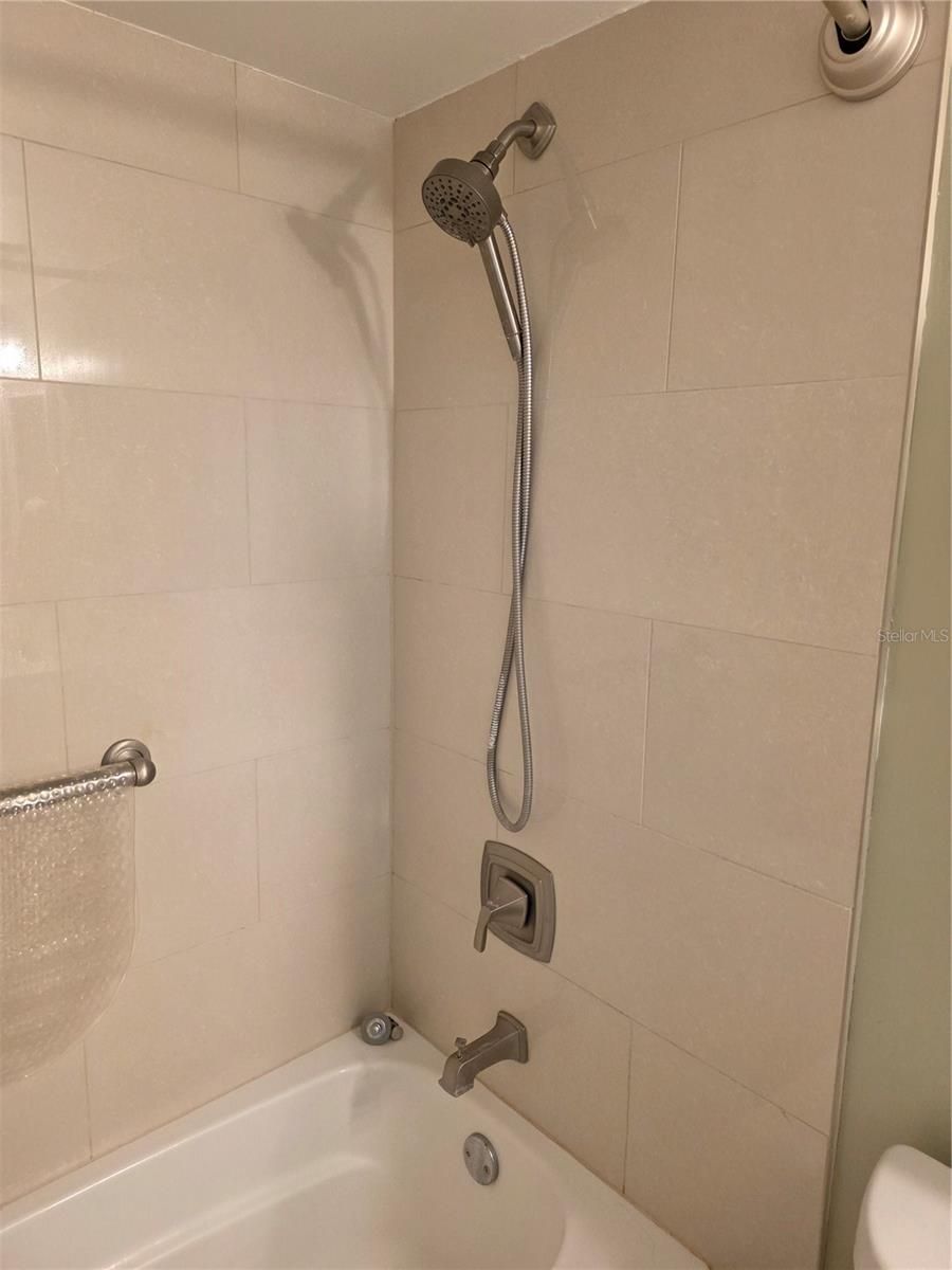 511 PLAZA SEVILLE CT #24, TREASURE ISLAND, FL — photo 25