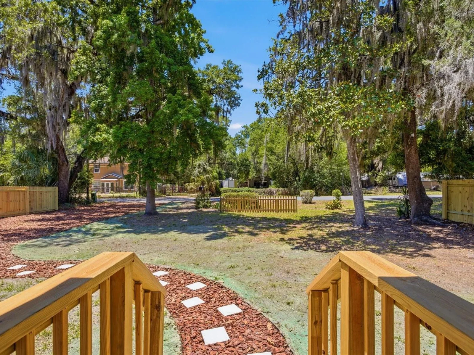 816 WOODLAND AVE, LEESBURG, FL — photo 6