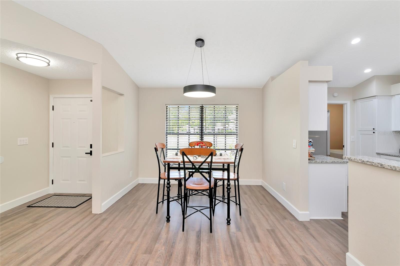 6104 26TH AVE E, BRADENTON, FL — photo 3