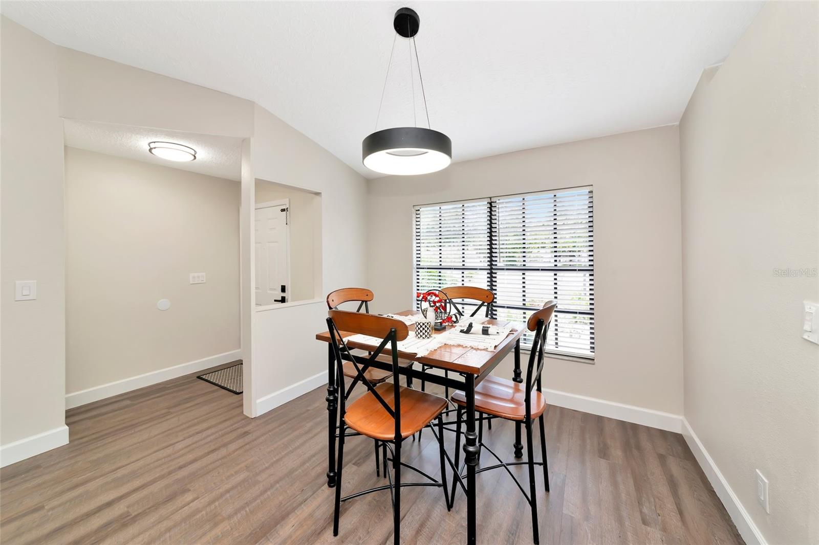 6104 26TH AVE E, BRADENTON, FL — photo 4