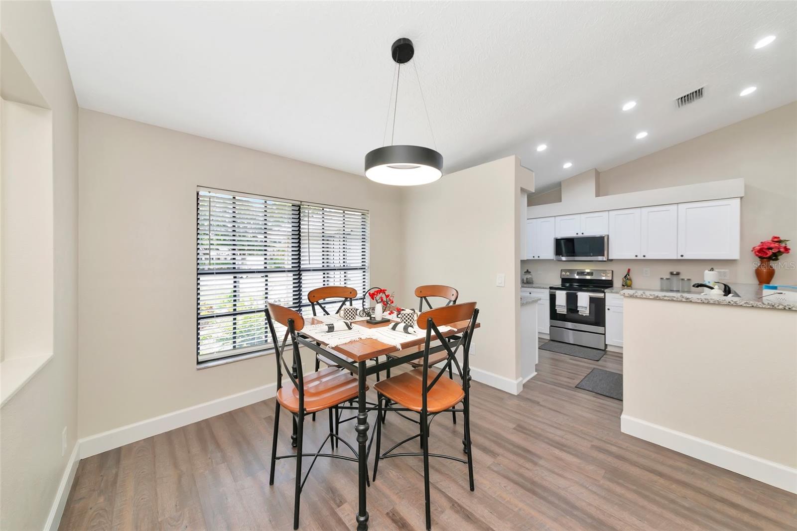 6104 26TH AVE E, BRADENTON, FL — photo 5