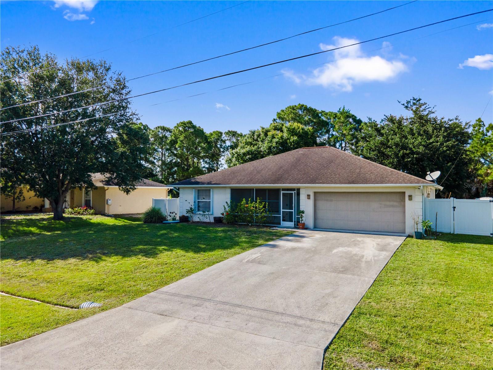 2001 SW FEARS AVE, PORT ST LUCIE, FL