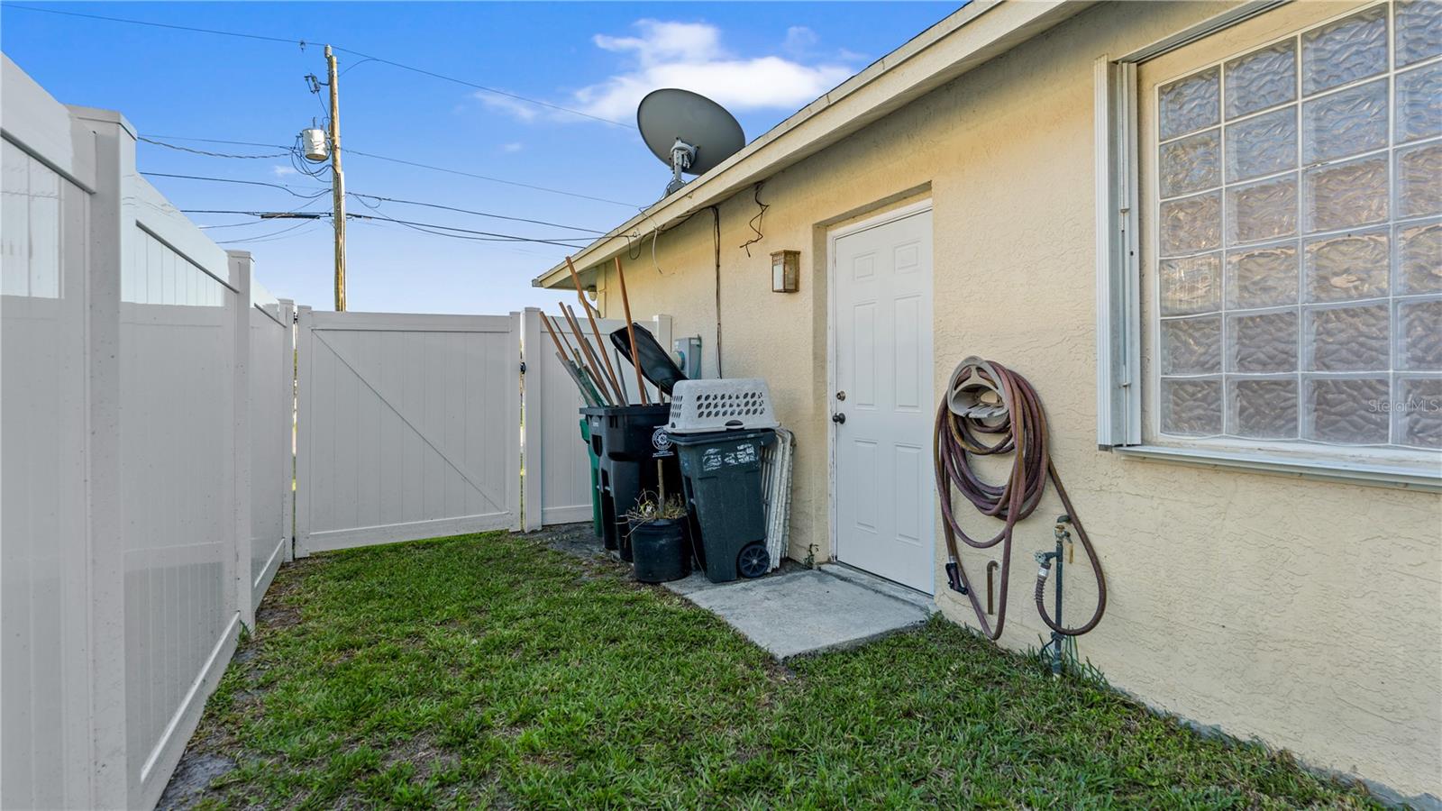 2001 SW FEARS AVE, PORT ST LUCIE, FL — photo 46