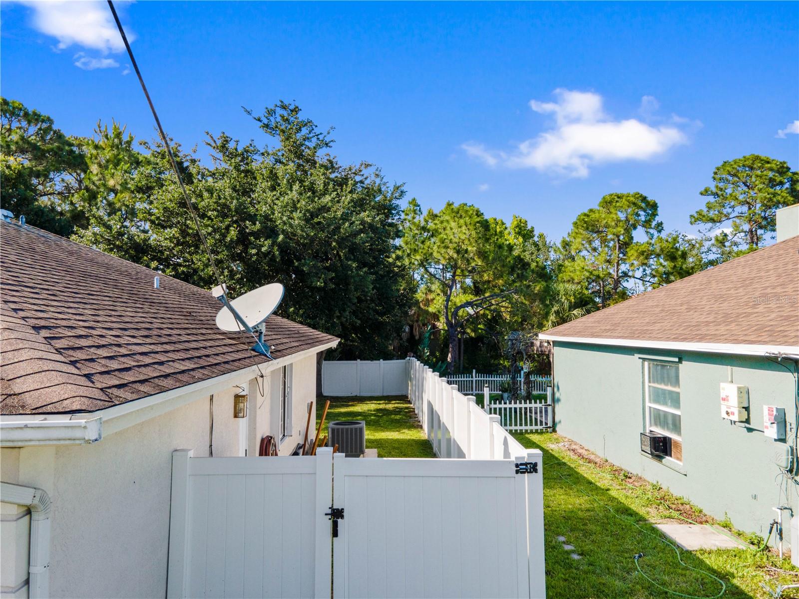 2001 SW FEARS AVE, PORT ST LUCIE, FL — photo 56