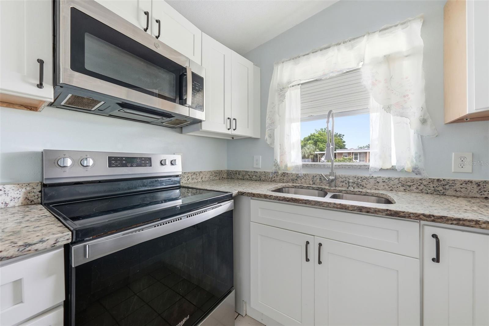 1311 HILLCREST DR, DAYTONA BEACH, FL — photo 8