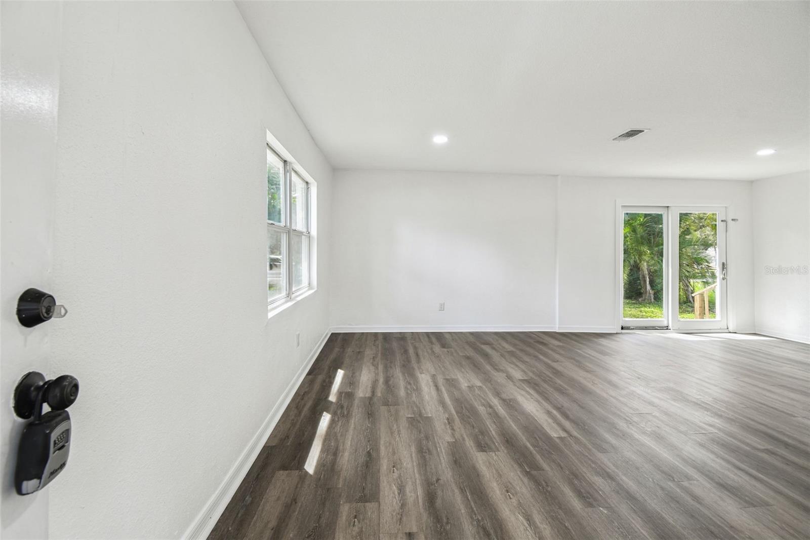 6502 N 31ST ST, TAMPA, FL — photo 13