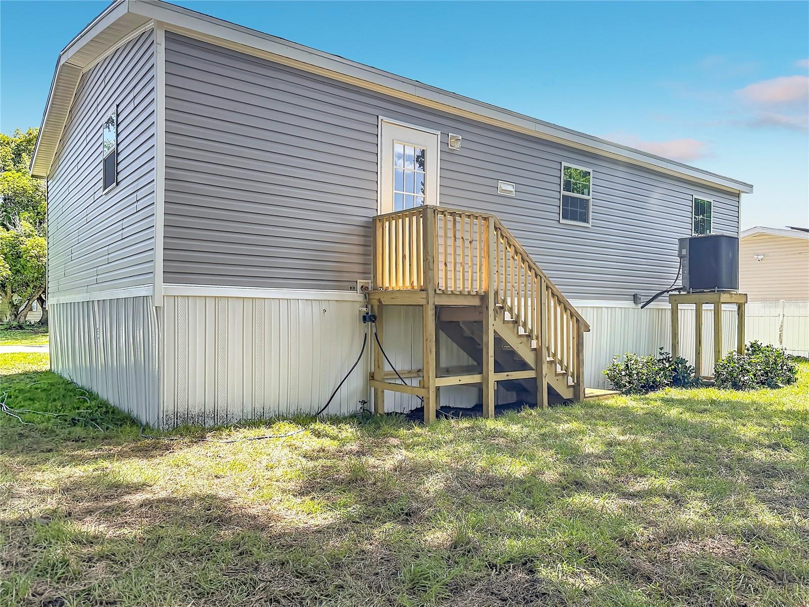 8002 MOBILAIRE DR, ORLANDO, FL — photo 9