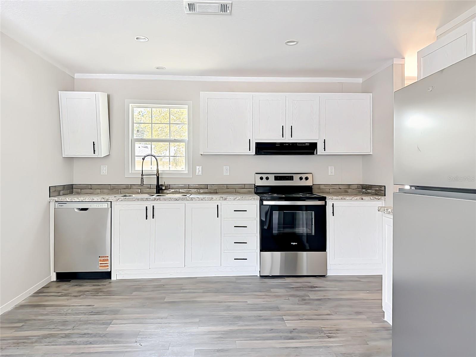 8002 MOBILAIRE DR, ORLANDO, FL — photo 18
