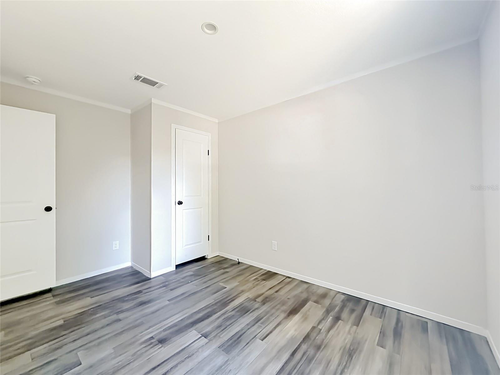 8002 MOBILAIRE DR, ORLANDO, FL — photo 24