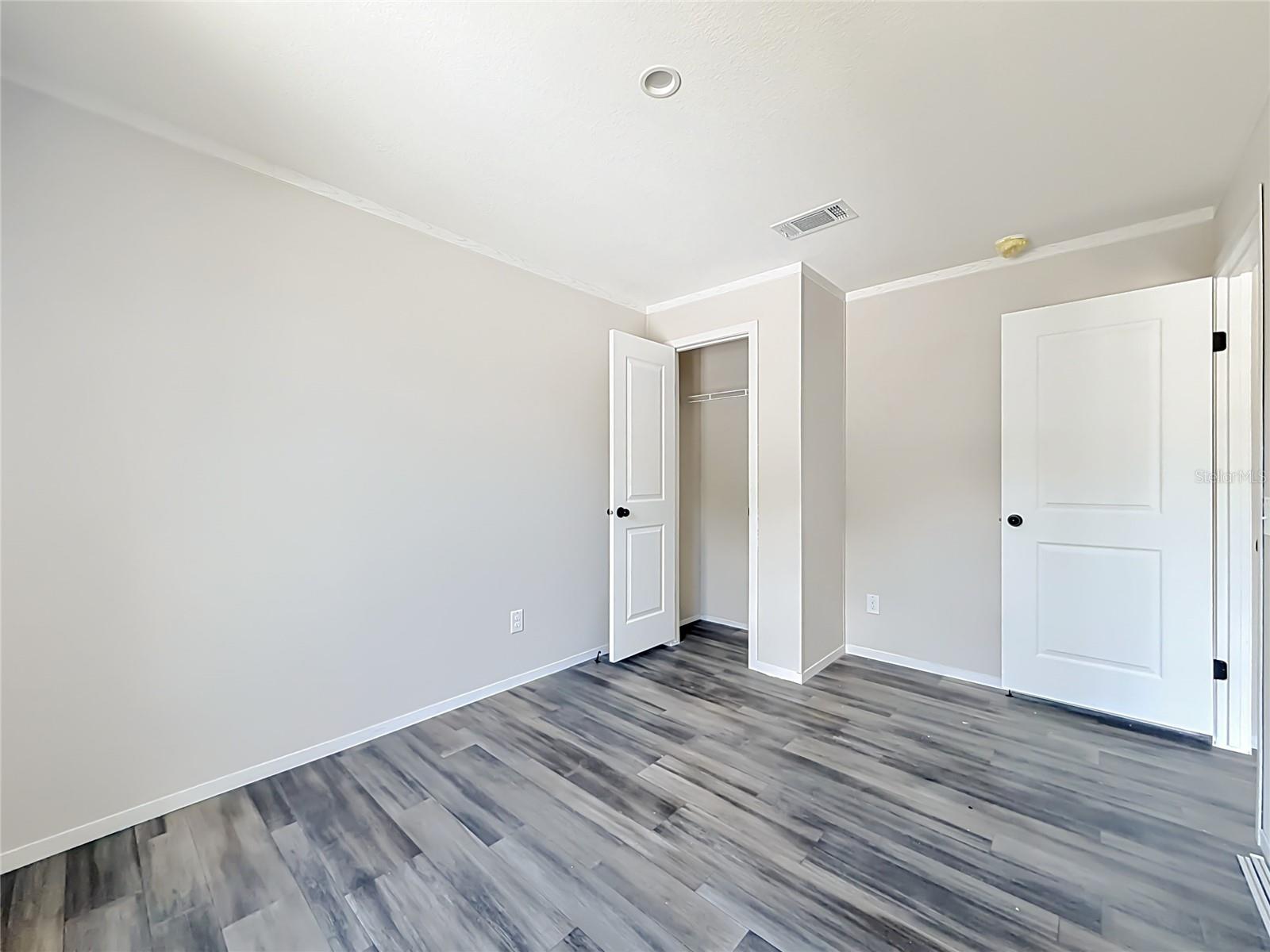 8002 MOBILAIRE DR, ORLANDO, FL — photo 32
