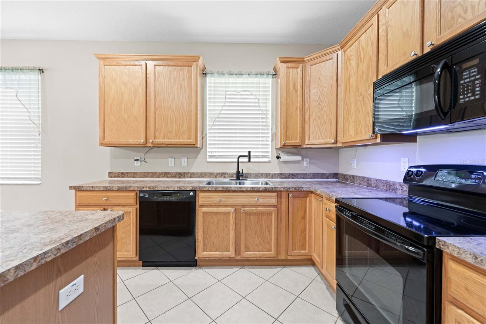 699 WINTHROP DR, SPRING HILL, FL — photo 13