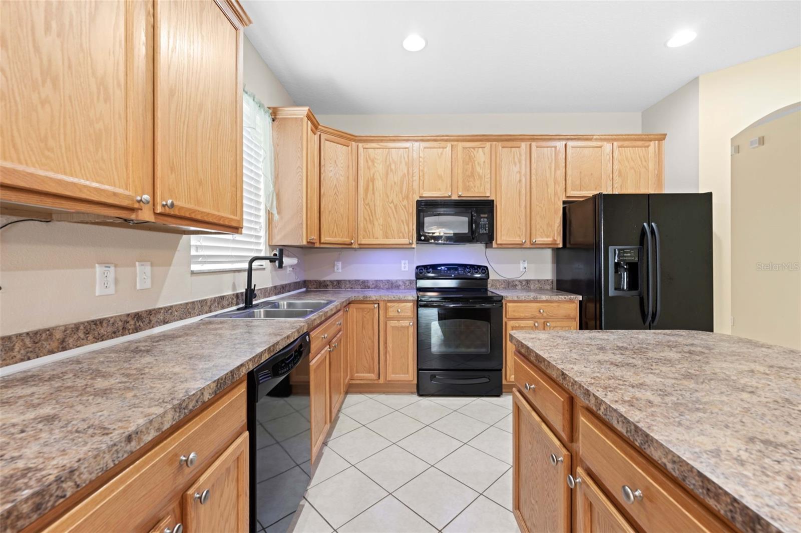699 WINTHROP DR, SPRING HILL, FL — photo 14