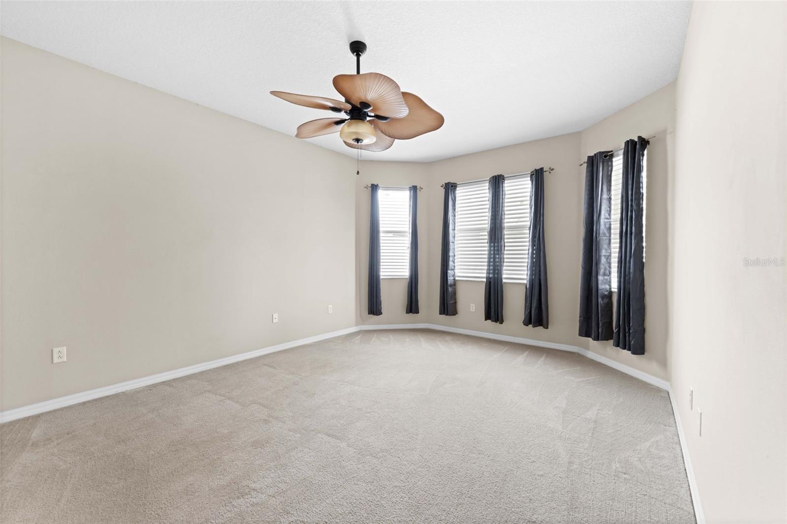 699 WINTHROP DR, SPRING HILL, FL — photo 24