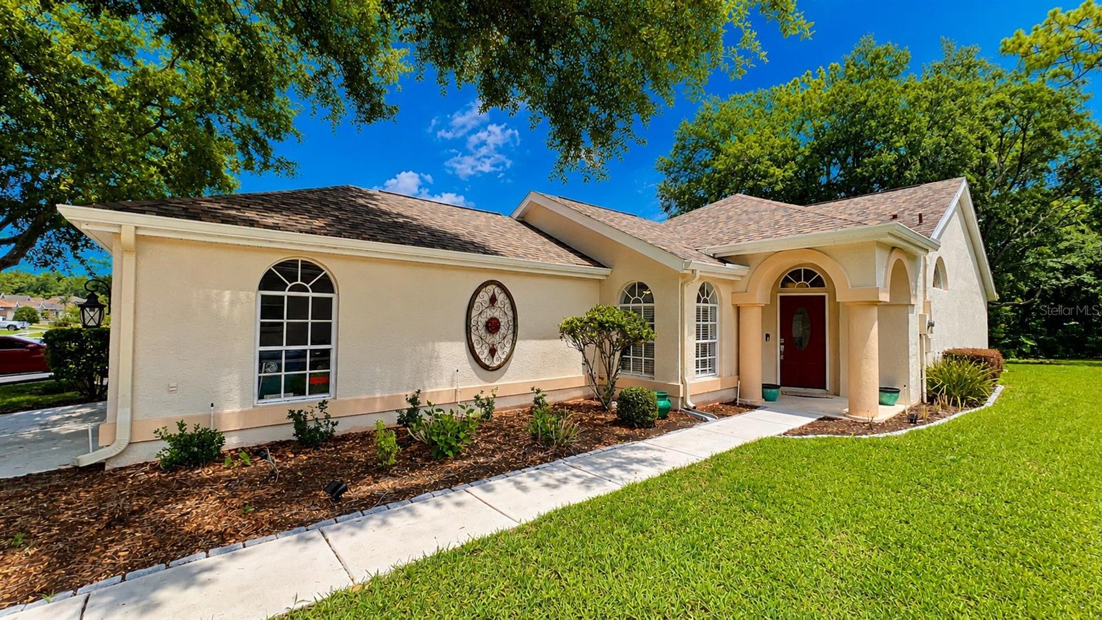5556 LEGEND HILLS LN, SPRING HILL, FL