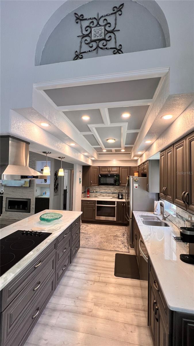 5556 LEGEND HILLS LN, SPRING HILL, FL — photo 6