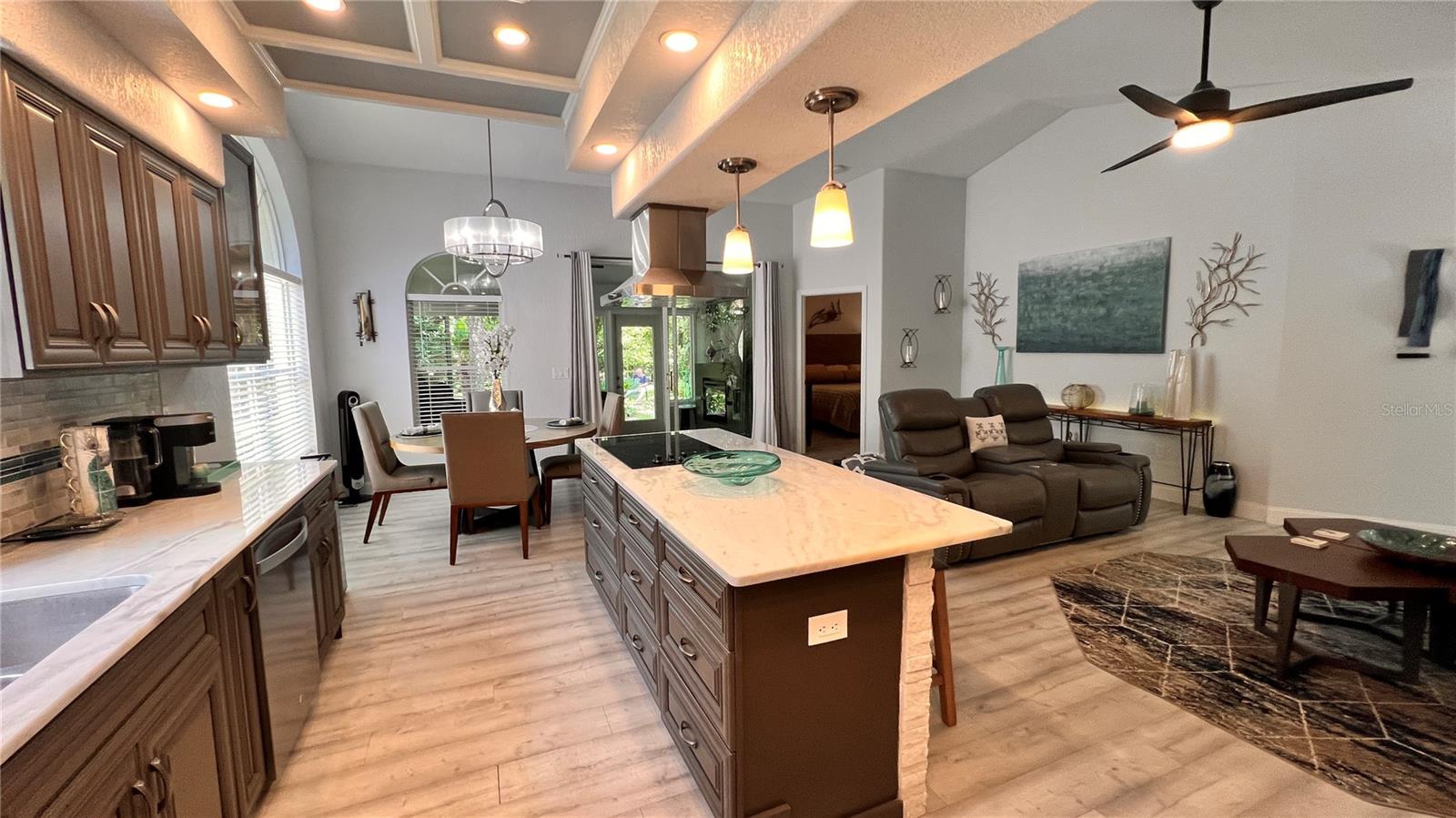 5556 LEGEND HILLS LN, SPRING HILL, FL — photo 7