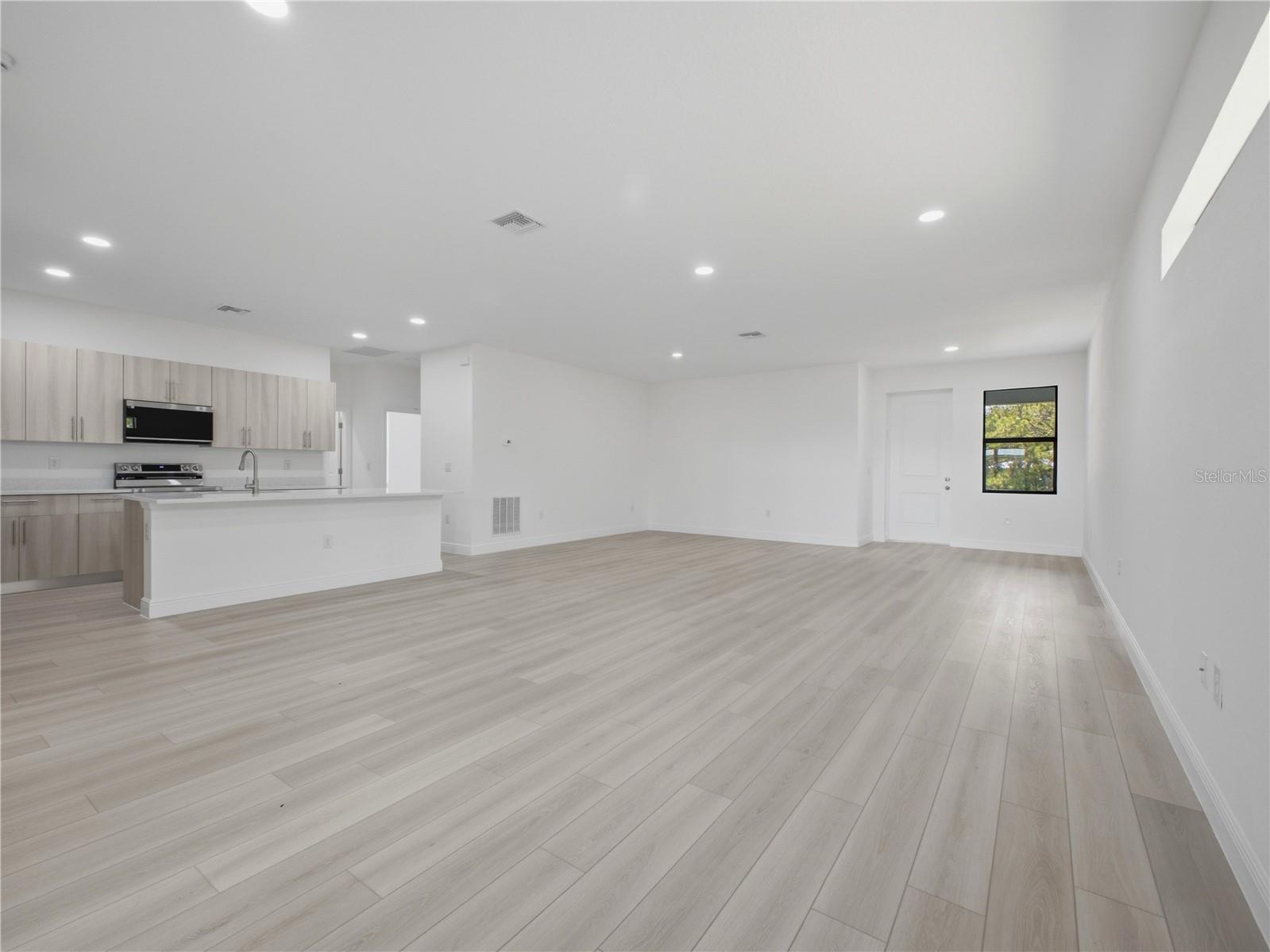 8010 SANDALWOOD CIR, LABELLE, FL — photo 5