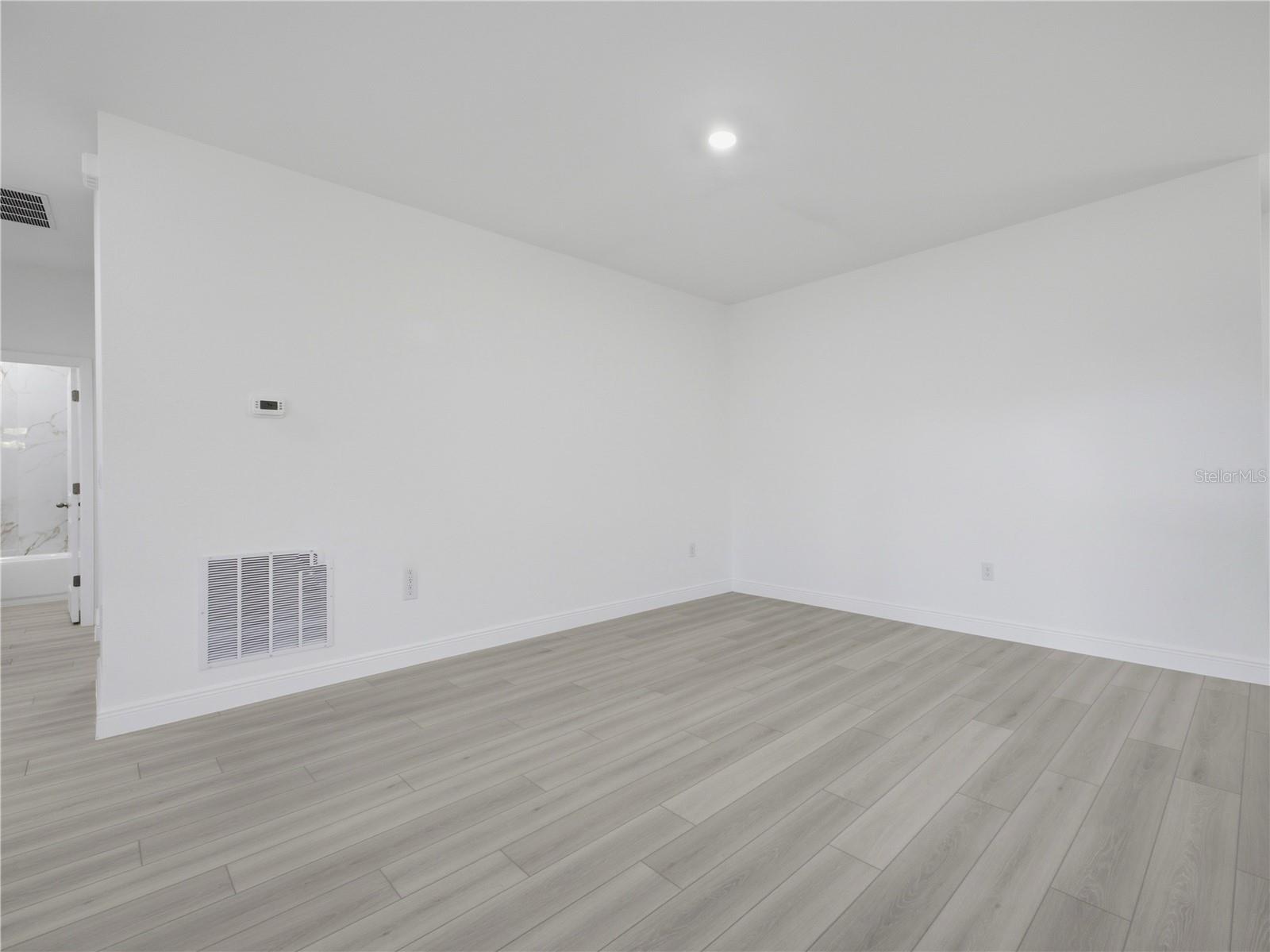 8010 SANDALWOOD CIR, LABELLE, FL — photo 6
