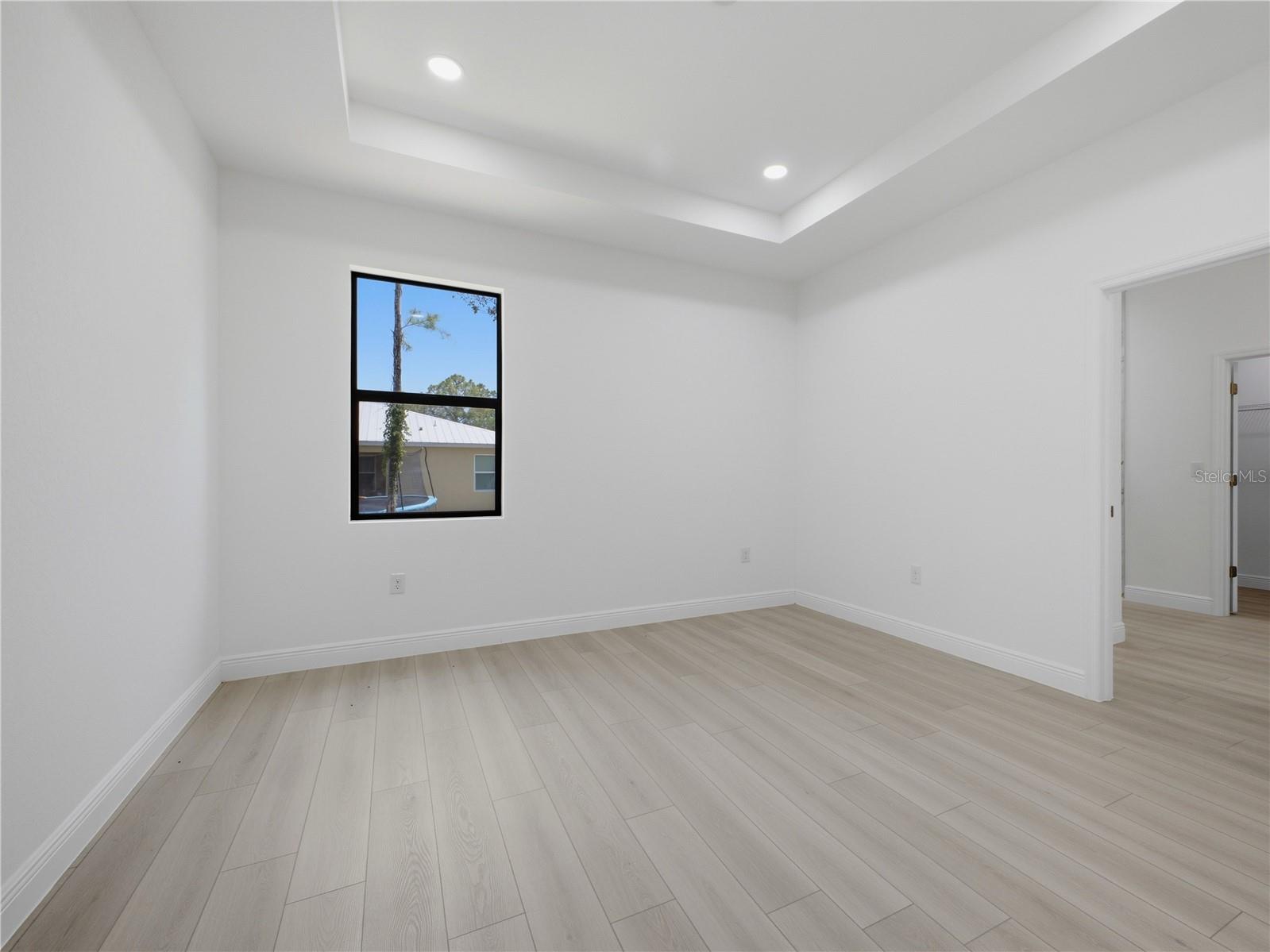 8010 SANDALWOOD CIR, LABELLE, FL — photo 11