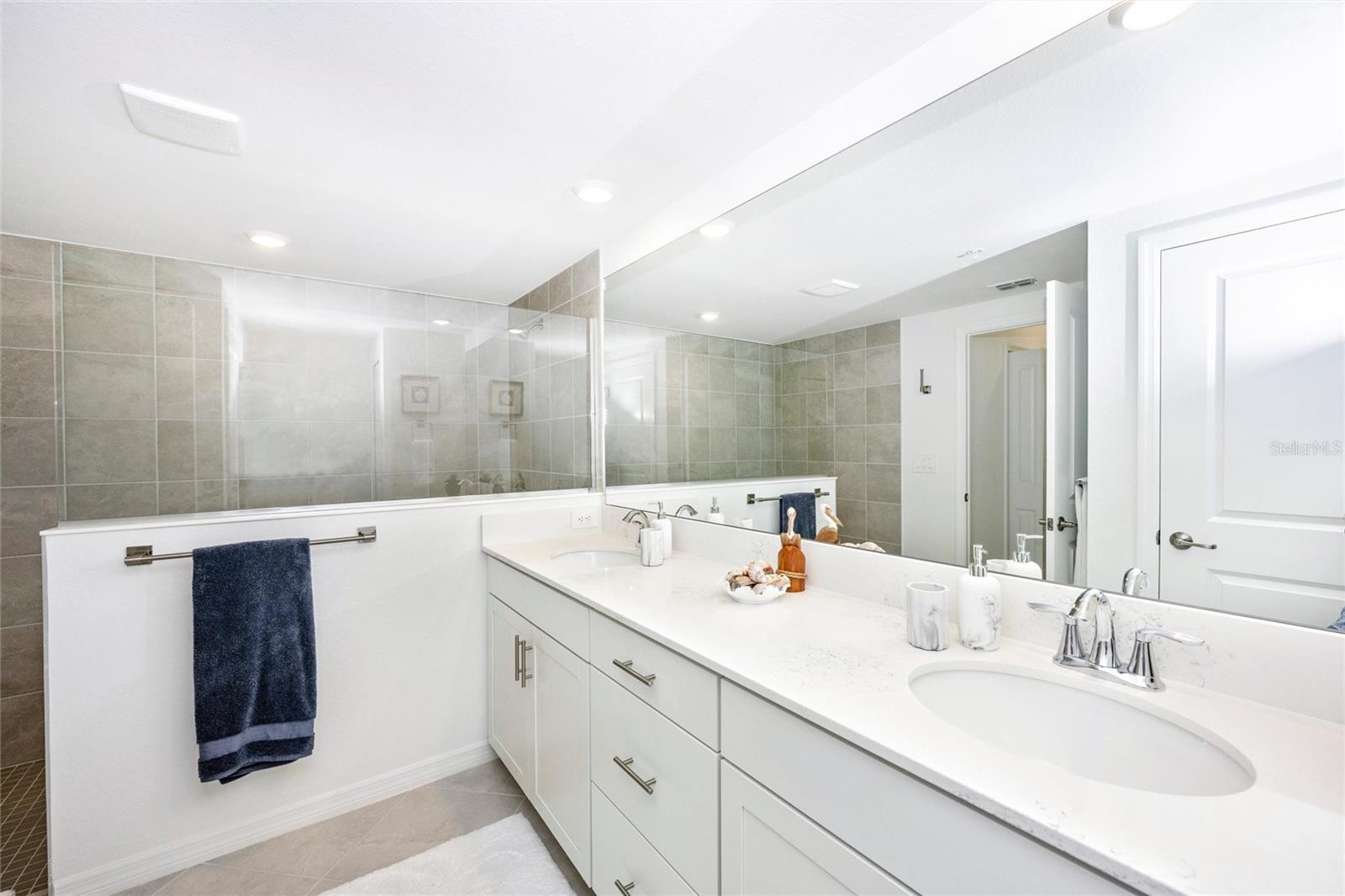 12967 BLACKBERRY CT #102, VENICE, FL — photo 27