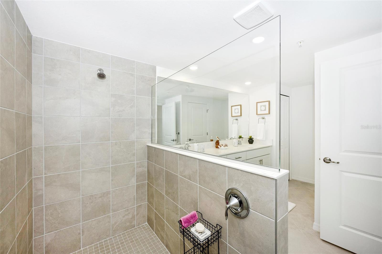 12967 BLACKBERRY CT #102, VENICE, FL — photo 29