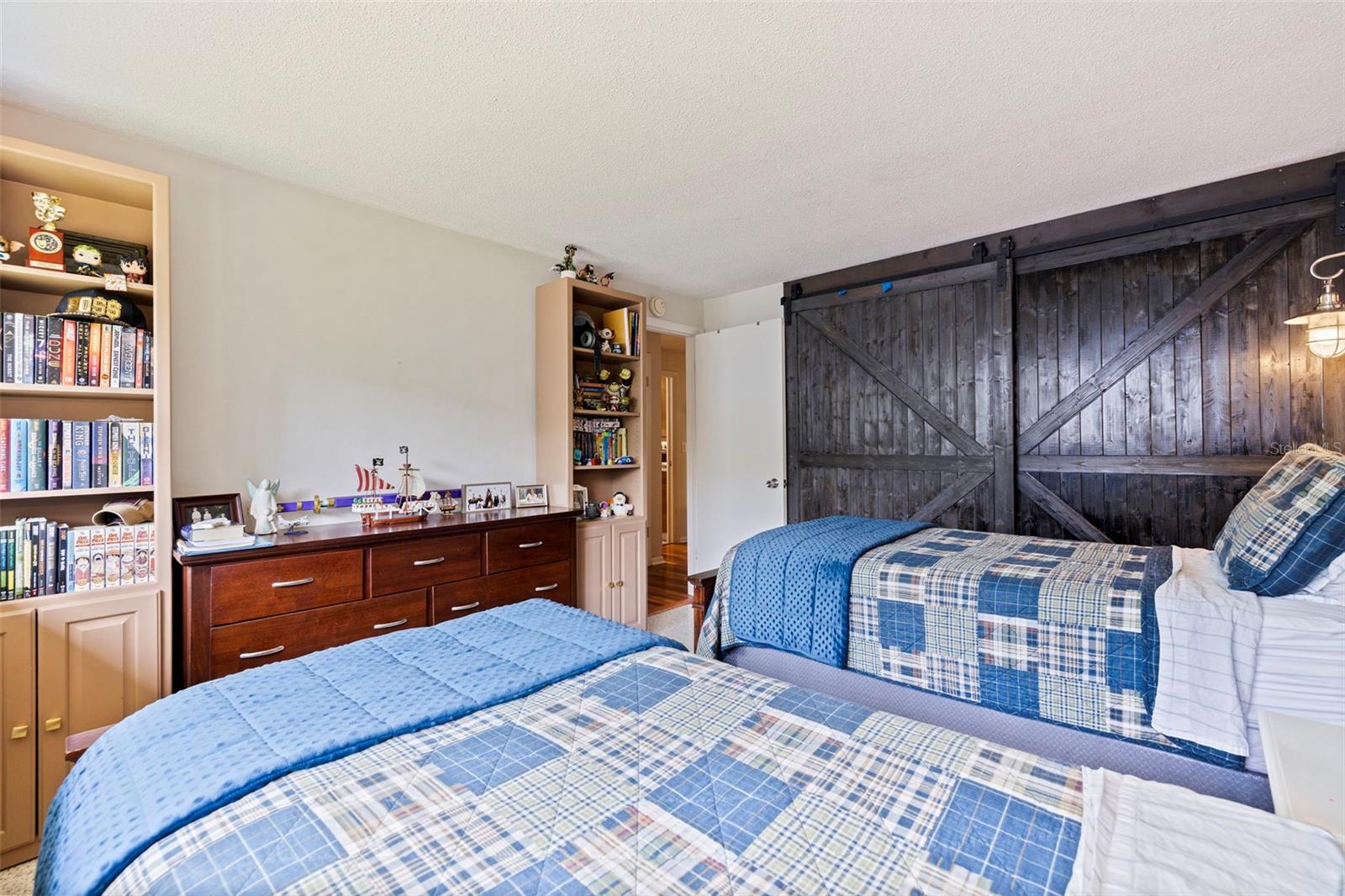747 SABAL CT S, ST PETERSBURG, FL — photo 25