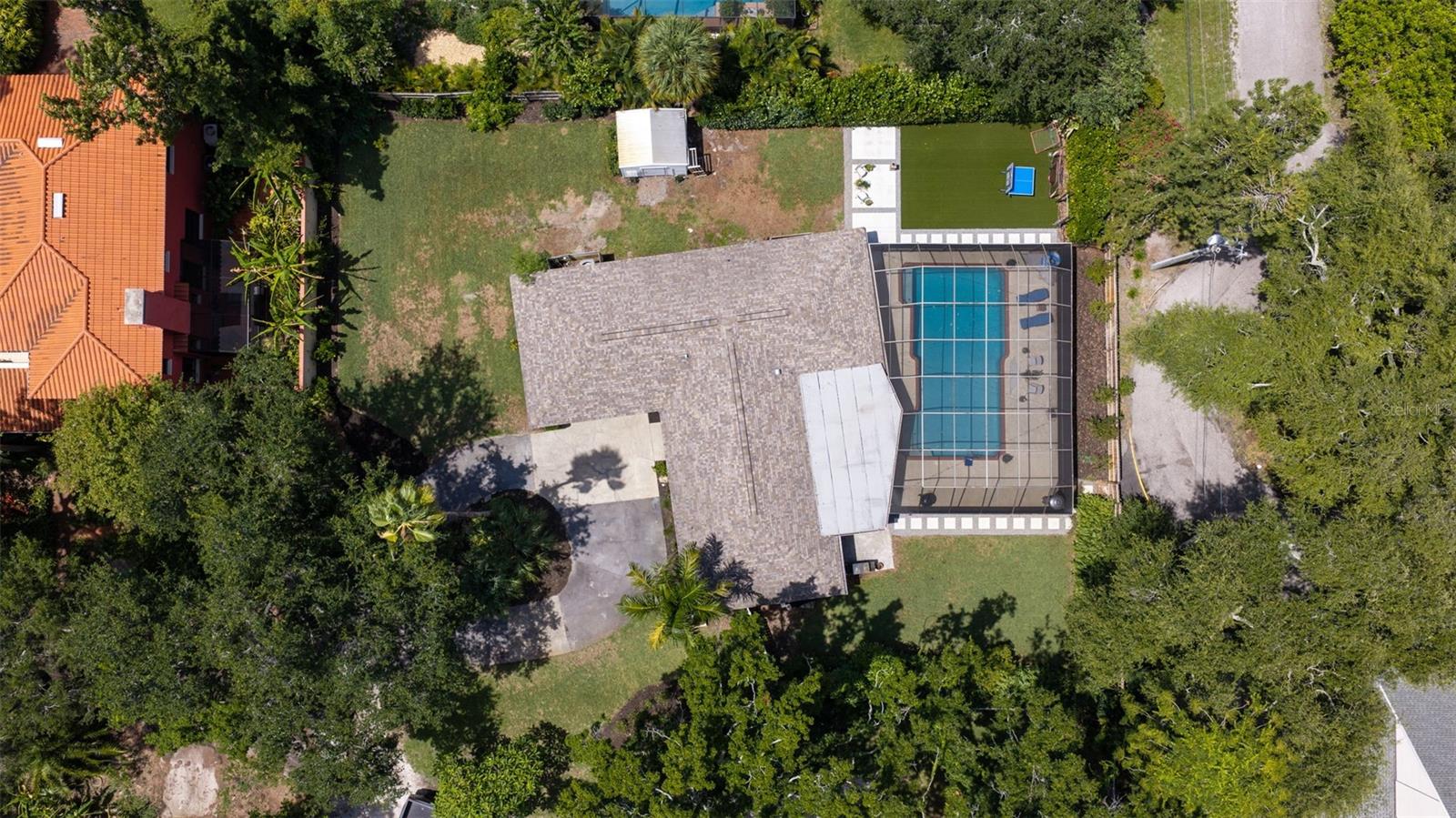 747 SABAL CT S, ST PETERSBURG, FL — photo 39